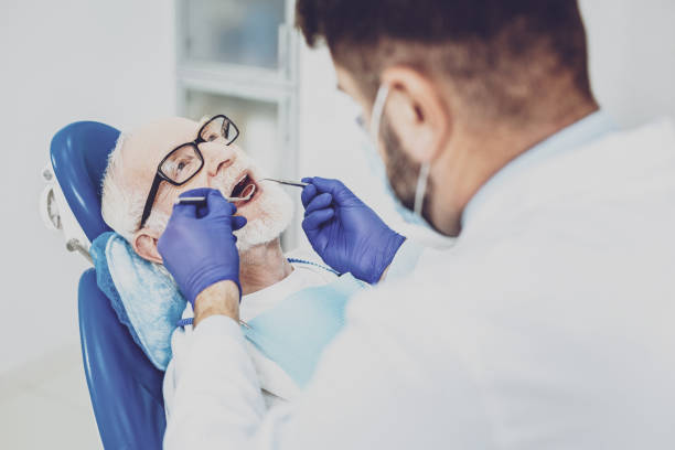 Best Emergency Tooth Extraction in Grandview Plaza, KS